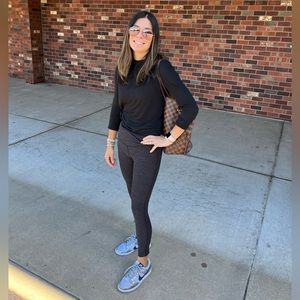 Meet your Posher, Monica